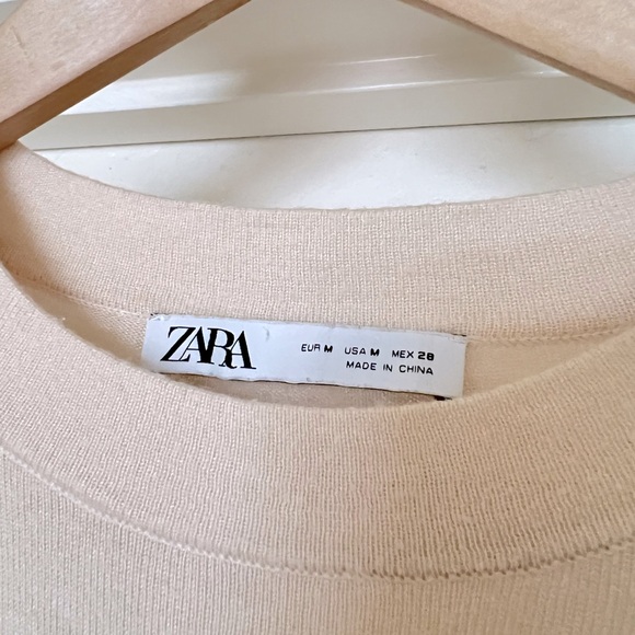 Zara Knit - Picture 3 of 3